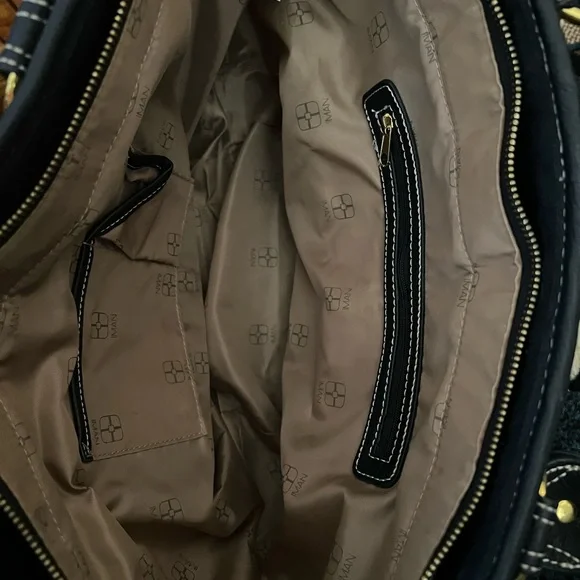 Iman Global Chic Resort Straw & Black Faux Leather Handbag Tote Bag with Charms! - Picture 6 of 13